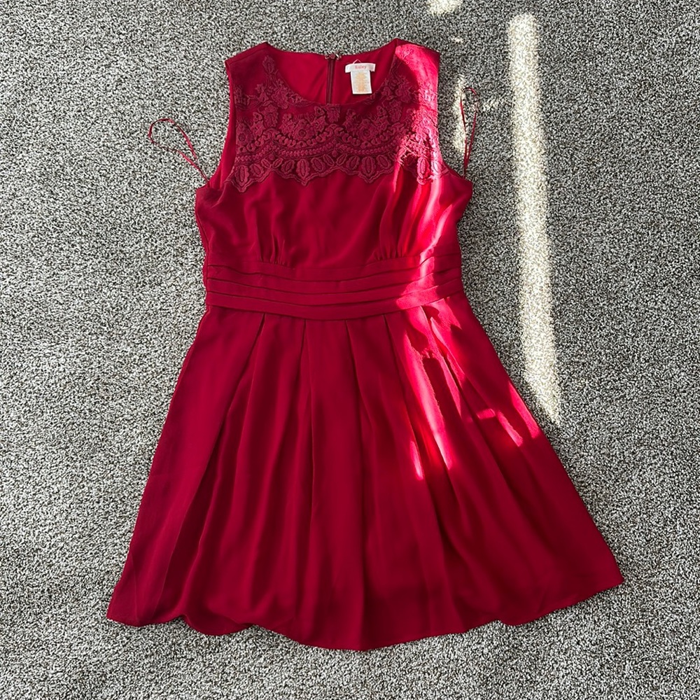 Red party dress